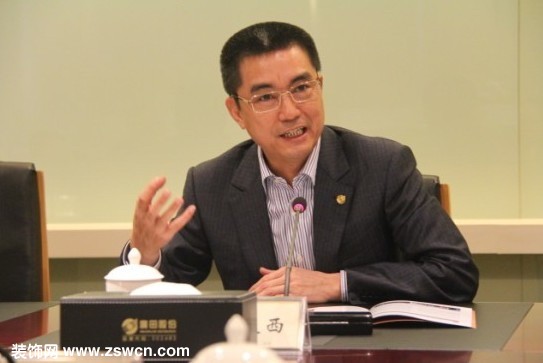 叶远西董事长在会上发言