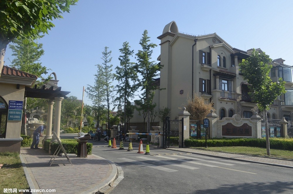 清华阳光精品工程之山东寿光左岸绿洲中式古典别墅区:优雅与高贵,引领太阳能高端市场