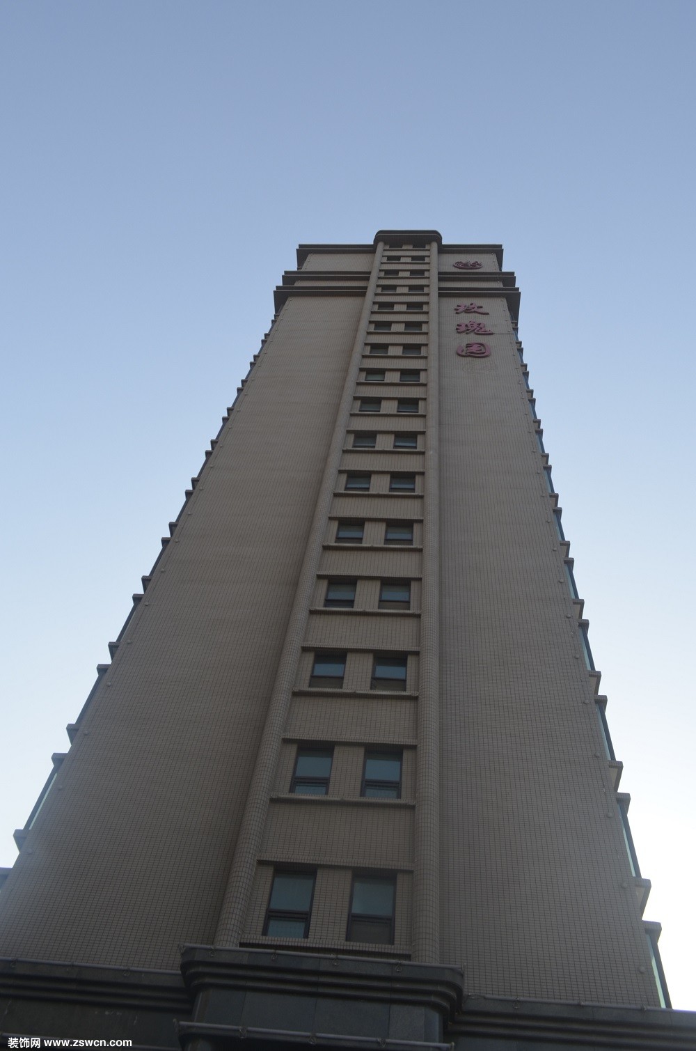 清华阳光精品工程之山东寿光玫瑰园:在巴厘岛风情社区里普洒“阳光之雨”