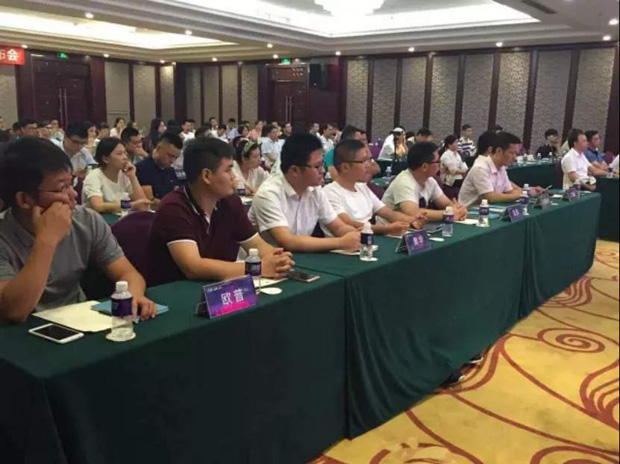 ‘顶上添花’顶墙易系统发布会圆满落幕