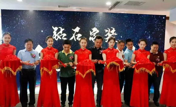 “装修交给我,放心去旅行”,钻石家装长沙火爆开业