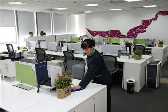 《百思得科技不断提升科技化机械化水平 创智慧清洁新纪元》